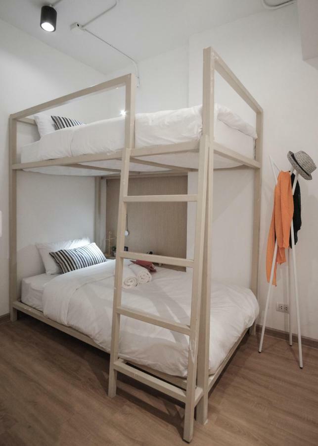 Hotel Vive Silom à Bangkok Extérieur photo
